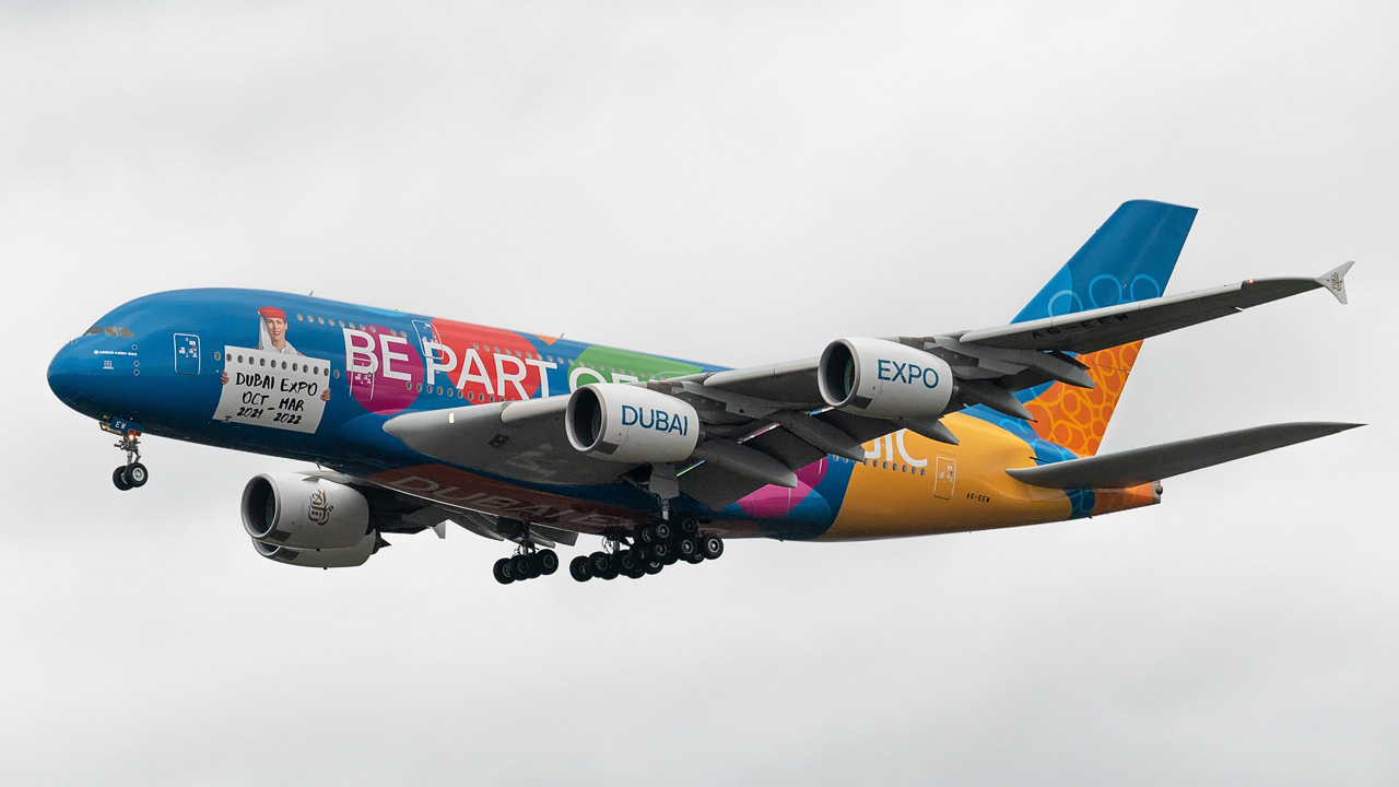 A6-EEW Emirates Airbus A380-800