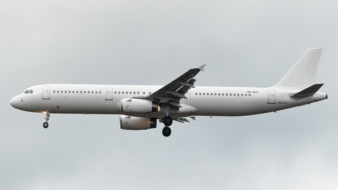 9H-SLG SmartLynx Malta Airbus A321-200