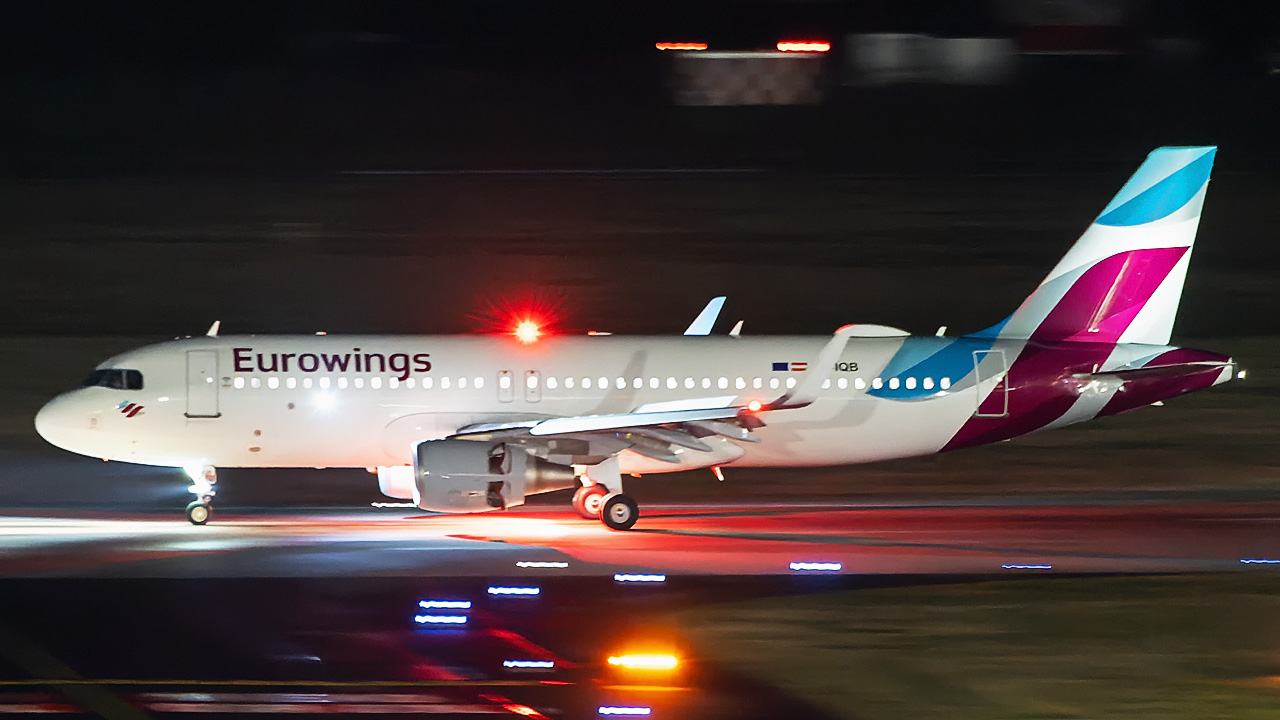 OE-IQB Eurowings Europe Airbus A320-200/S