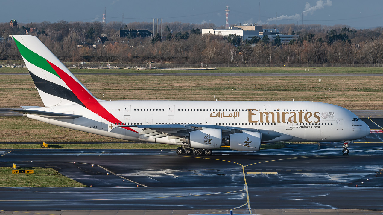 A6-EOZ Emirates Airbus A380-800