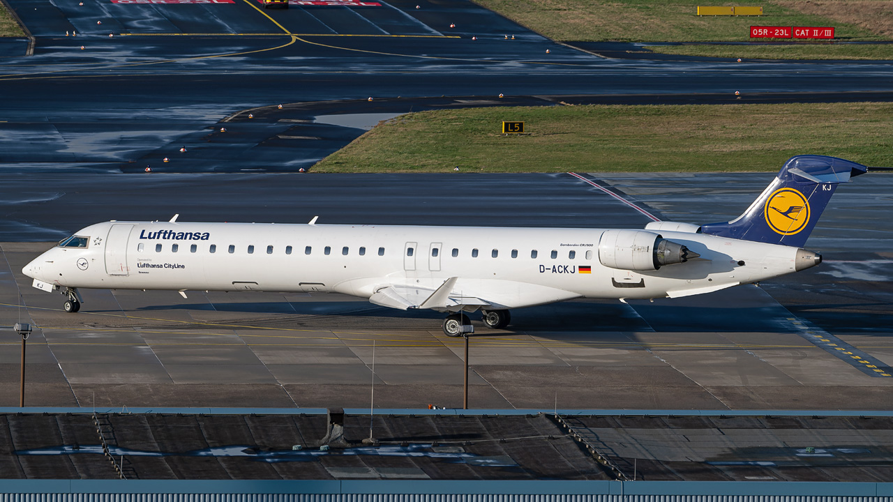 D-ACKJ Lufthansa Cityline Canadair CRJ900