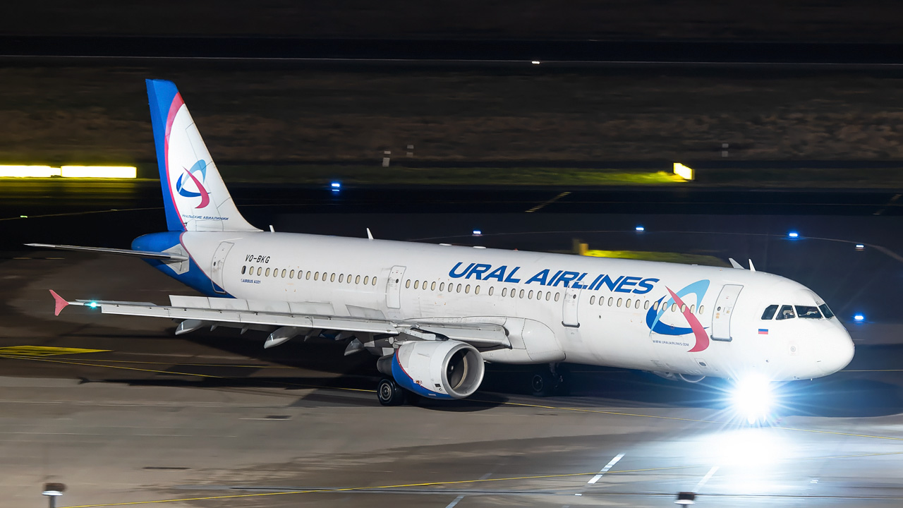 VQ-BKG Ural Airlines Airbus A321-200