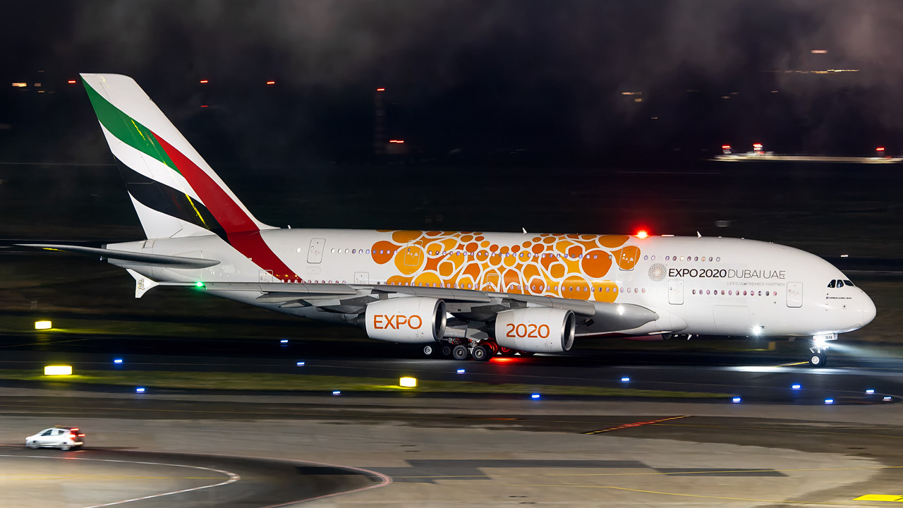 A6-EOU Emirates Airbus A380-800