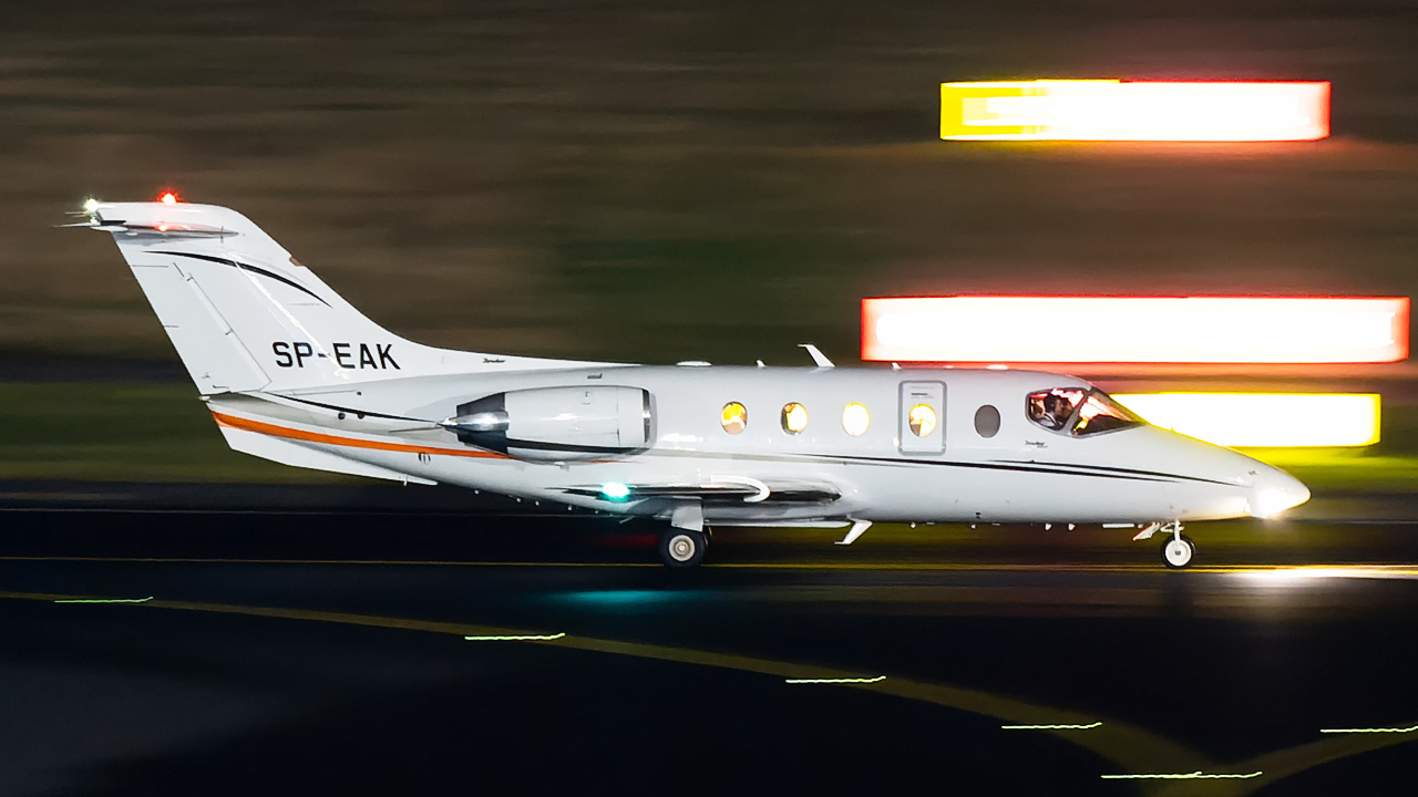 SP-EAK Smart Jet Beechcraft 400XP Beechjet