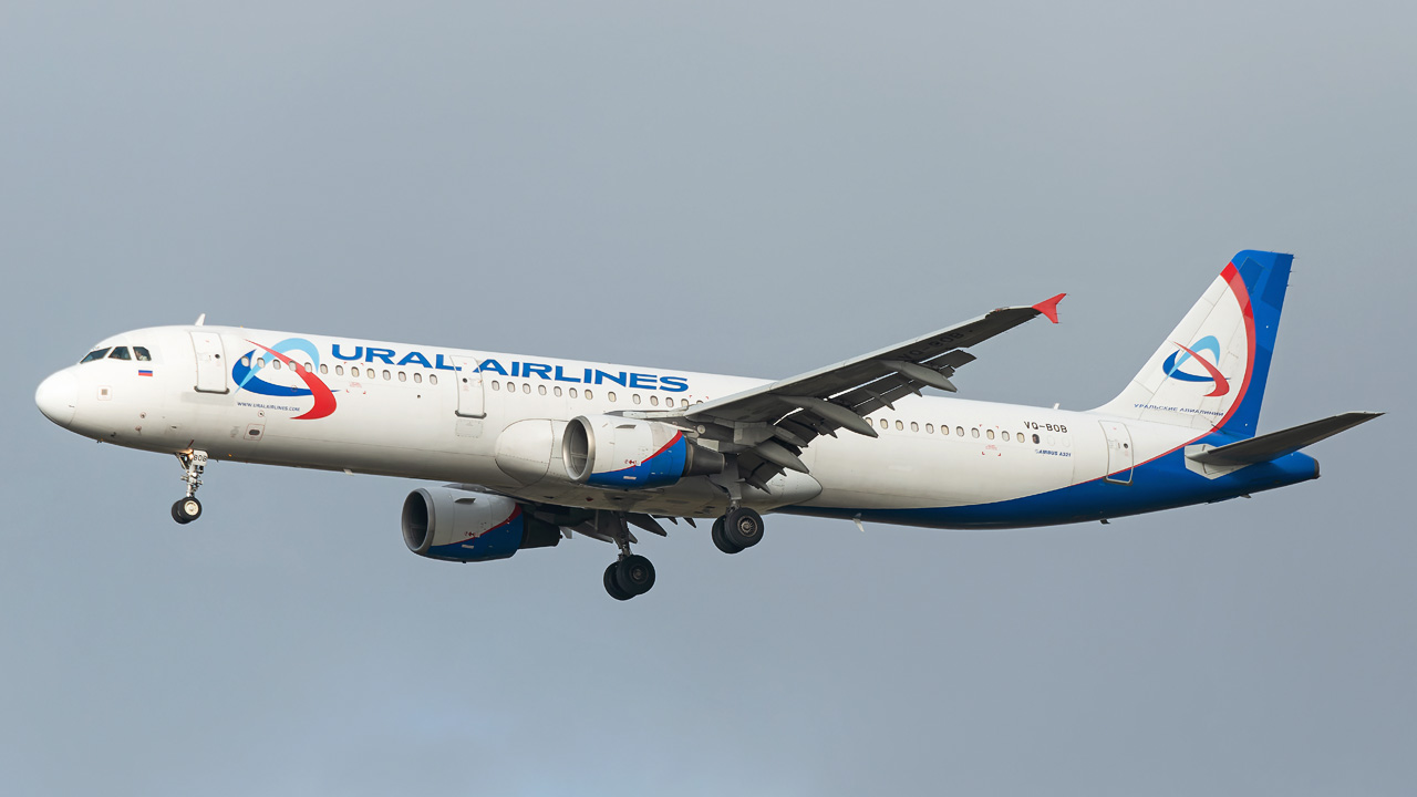 VQ-BOB Ural Airlines Airbus A321-200