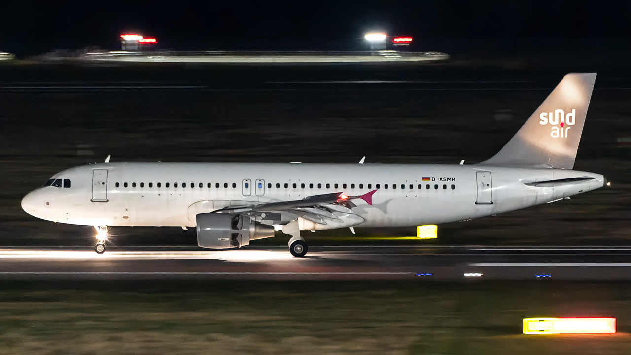 D-ASMR Sundair Airbus A320-200