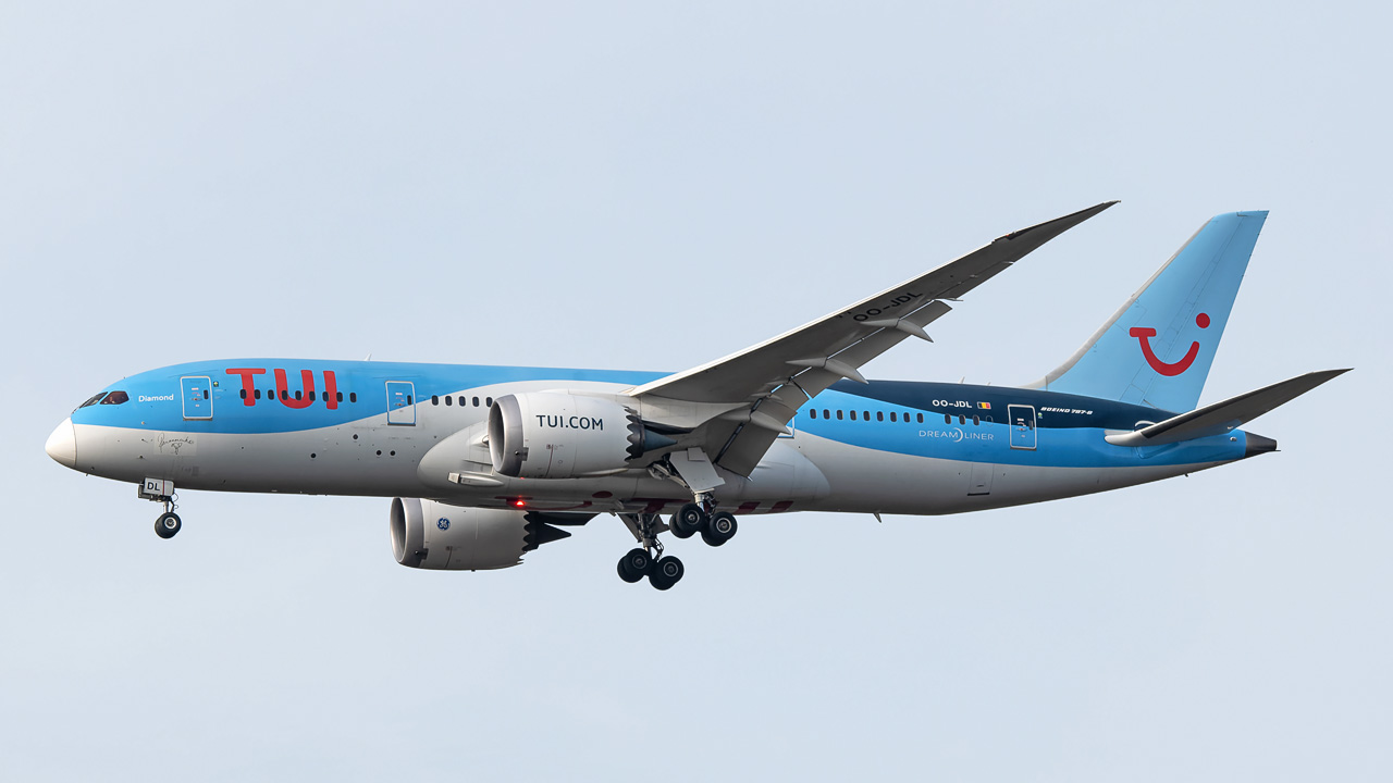 OO-JDL TUI Airlines Belgium Boeing 787-8