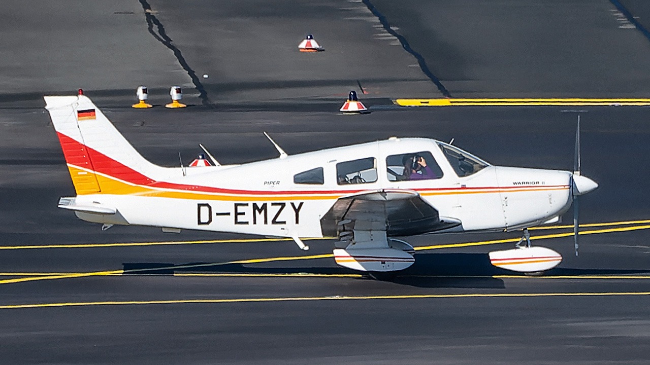 D-EMZY Piper PA-28-161 Warrior II