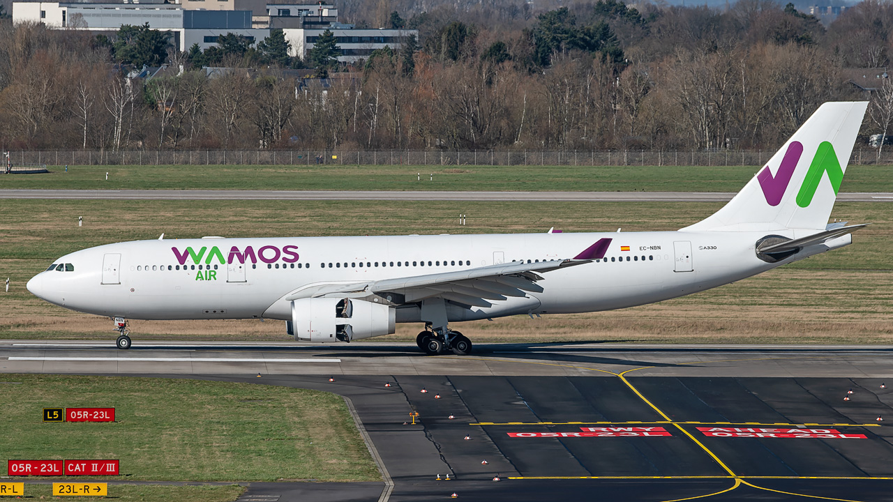 EC-NBN Wamos Air Airbus A330-200