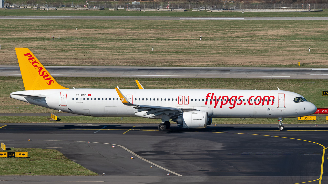 TC-RBF Pegasus Airlines Airbus A321-200neo
