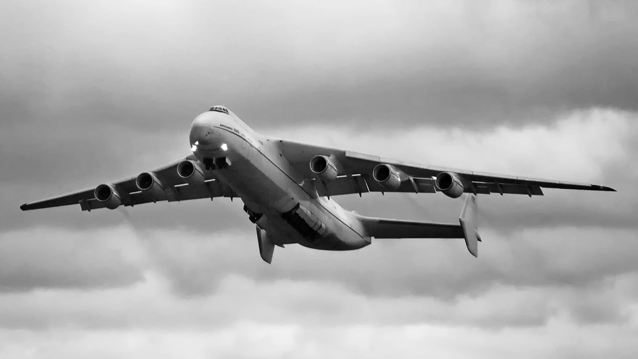 UR-82060 Antonov Design Bureau Antonov AN-225 Mriya