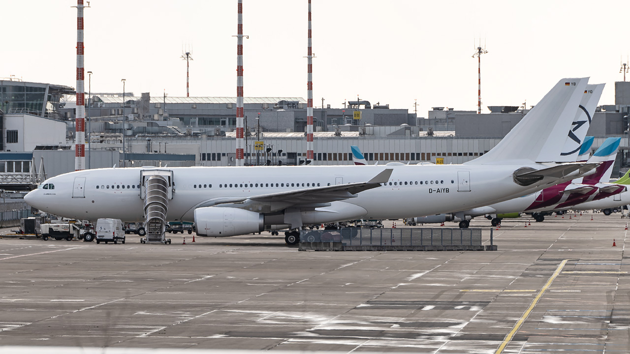 D-AIYB Condor Airbus A330-200