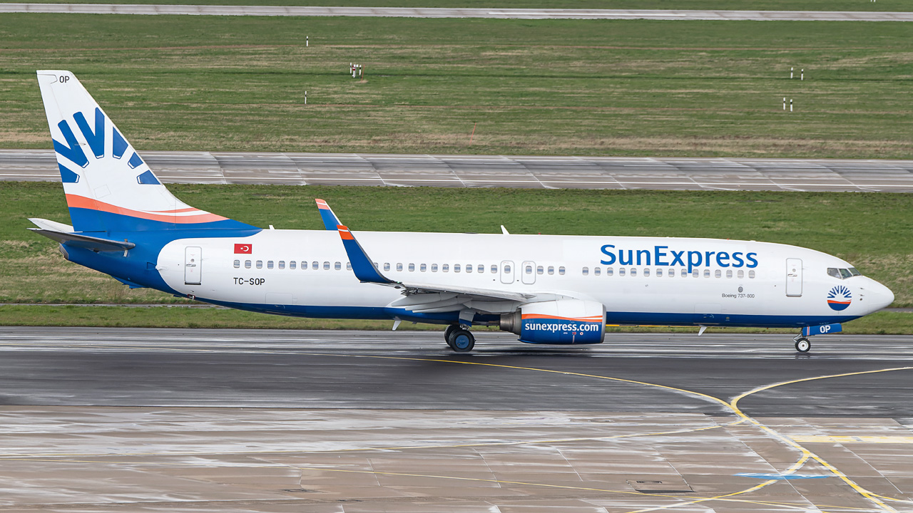 TC-SOP SunExpress Boeing 737-800