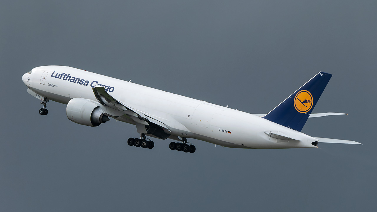 D-ALFB Lufthansa Cargo Boeing 777F