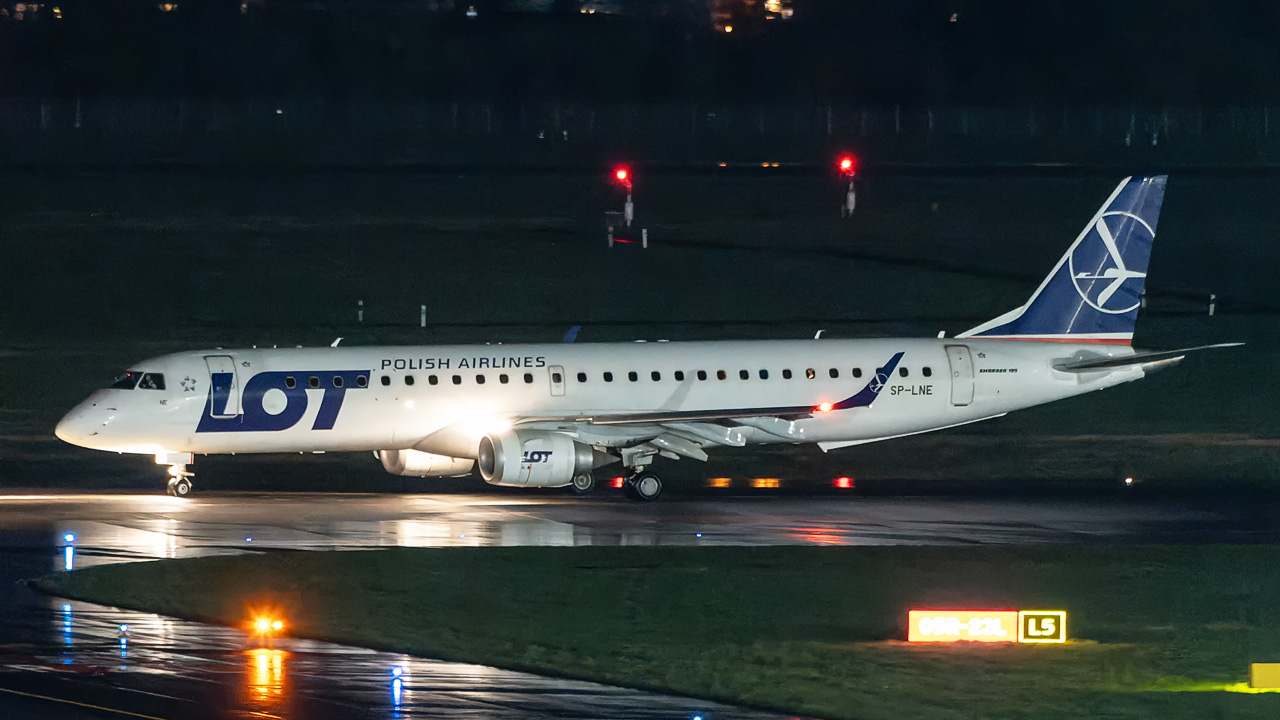 SP-LNE LOT Polish Airlines Embraer ERJ-195