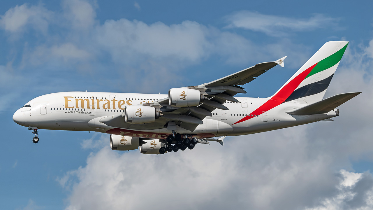 A6-EUA Emirates Airbus A380-800