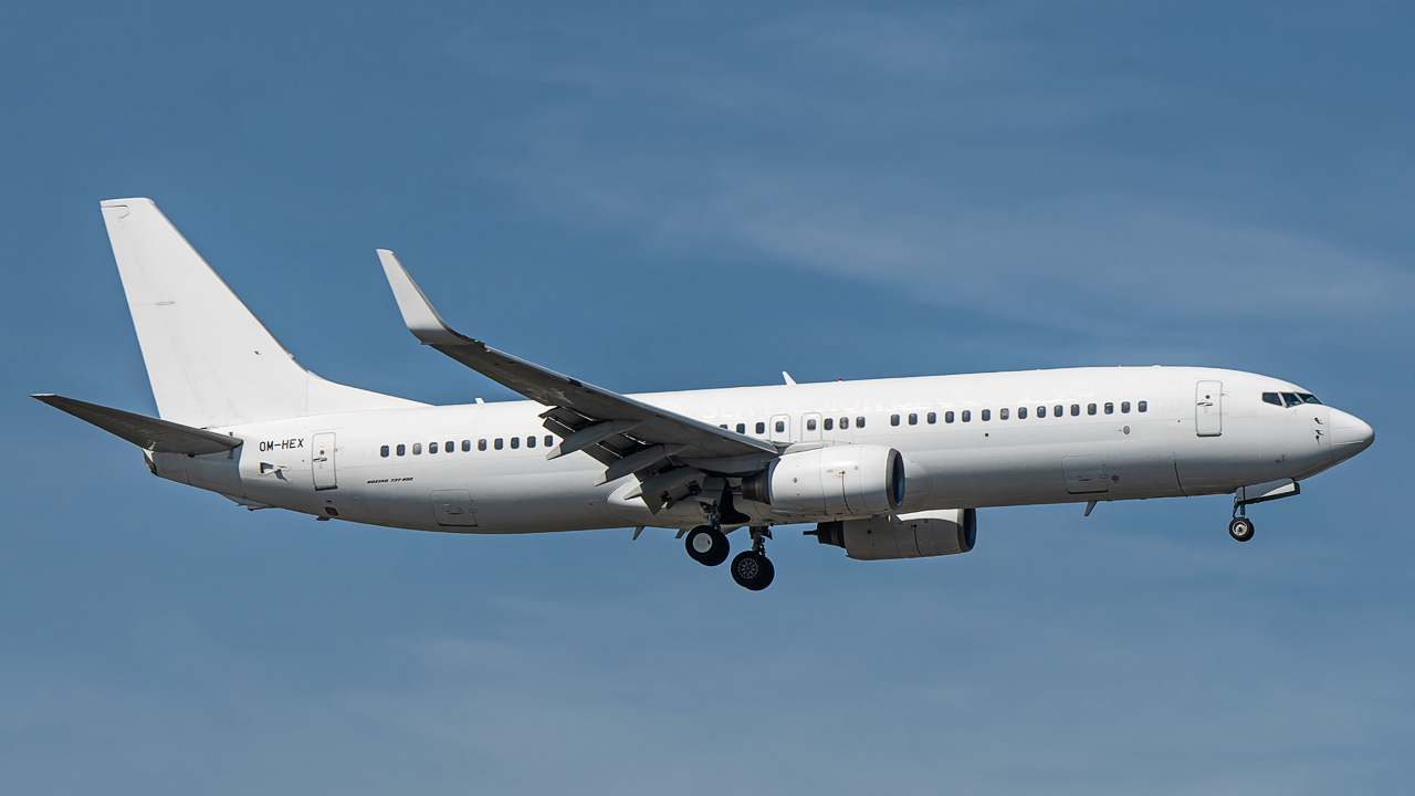 OM-HEX AirExplore Boeing 737-800