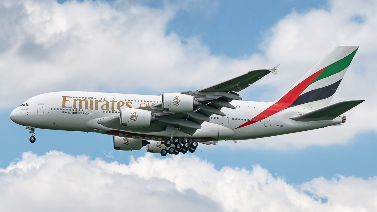 A6-EEF Emirates Airbus A380-800