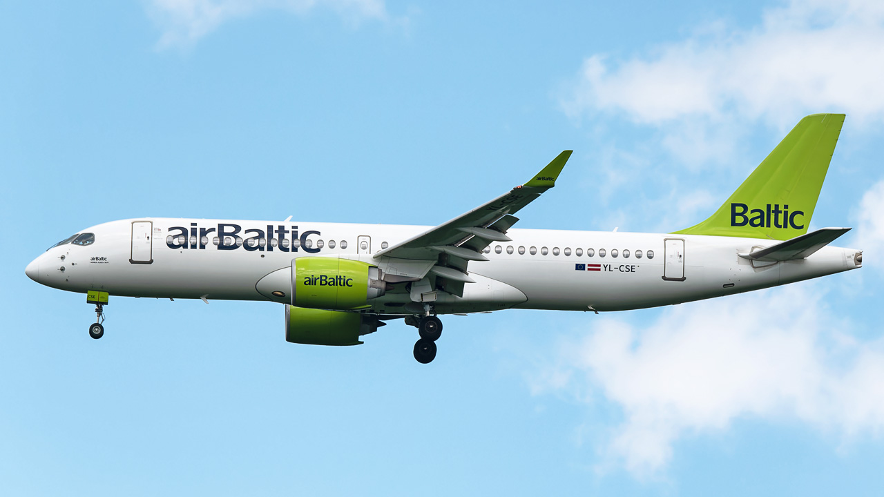 YL-CSE Air Baltic Airbus A220-300