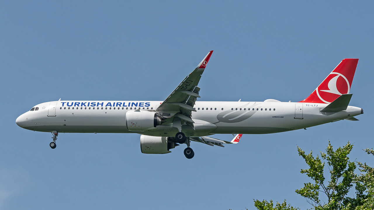 TC-LTJ Turkish Airlines Airbus A321-200neo