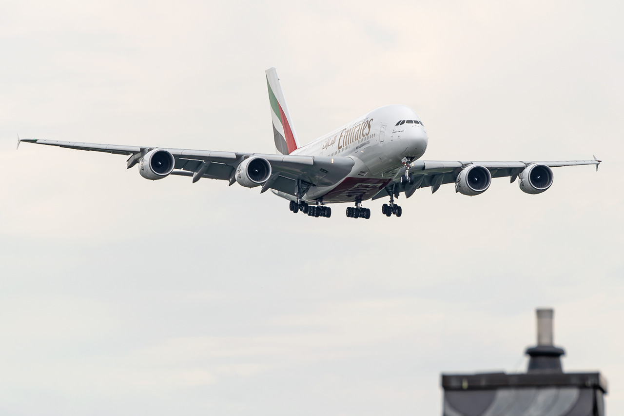 A6-EEP Emirates Airbus A380-800