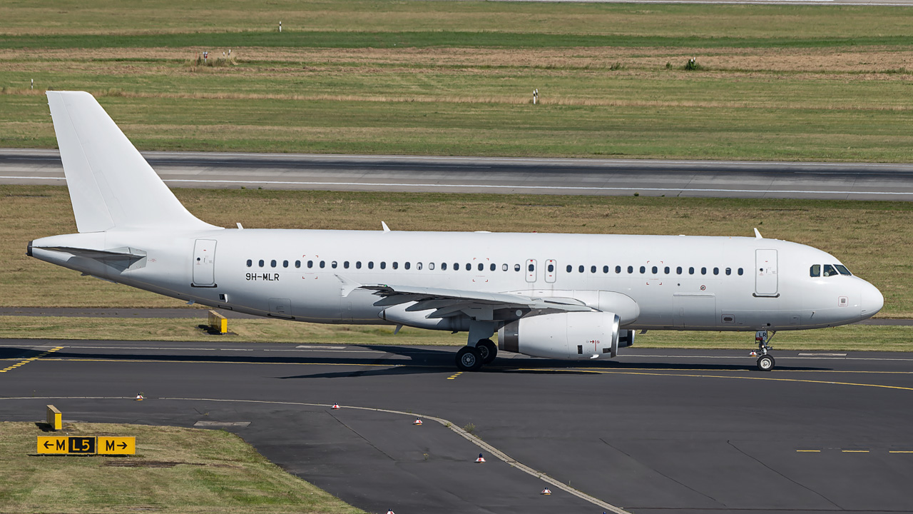 9H-MLR Avion Express Malta Airbus A320-200