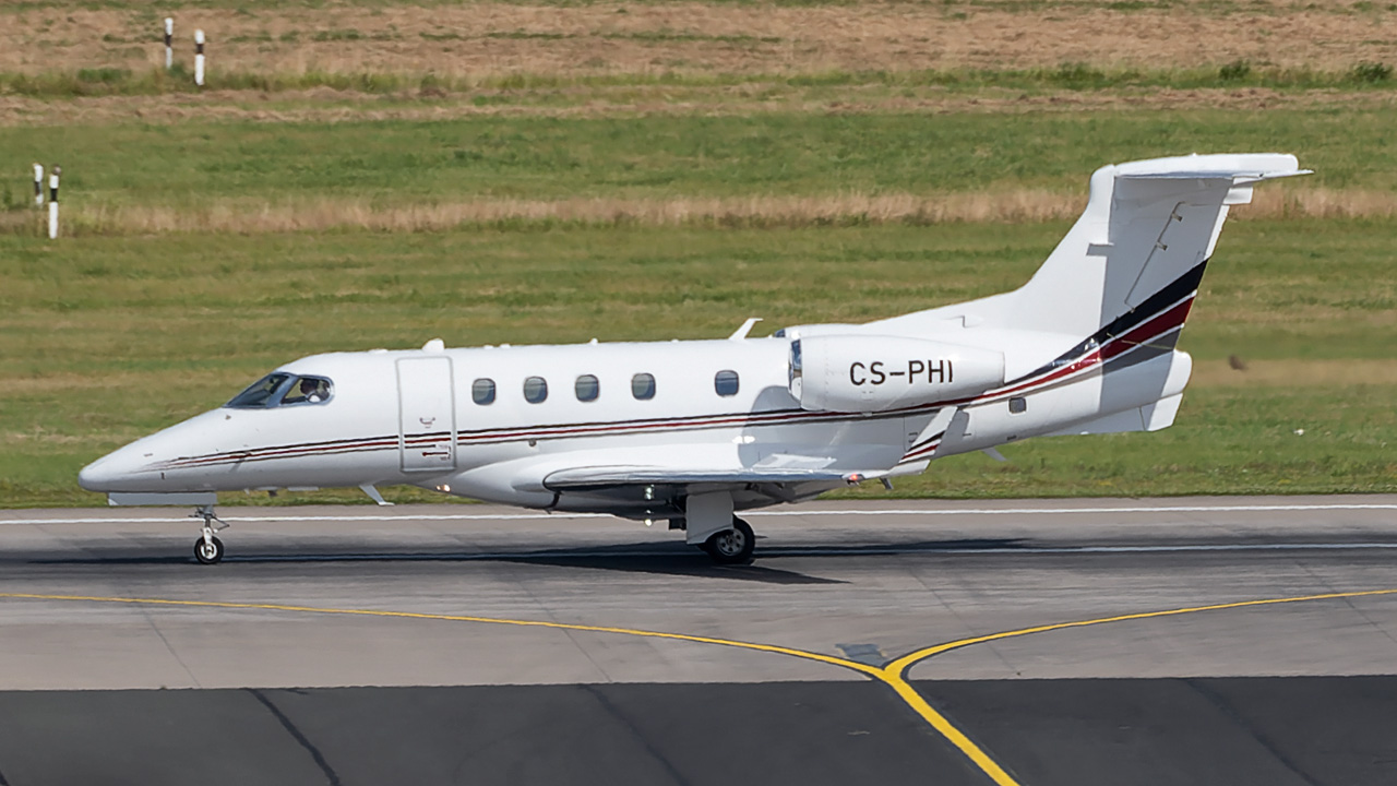 CS-PHI NetJets Europe Embraer EMB-505 Phenom 300
