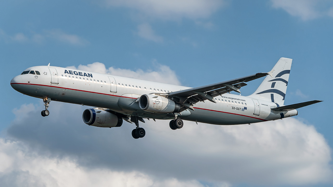 SX-DGT Aegean Airlines Airbus A321-200