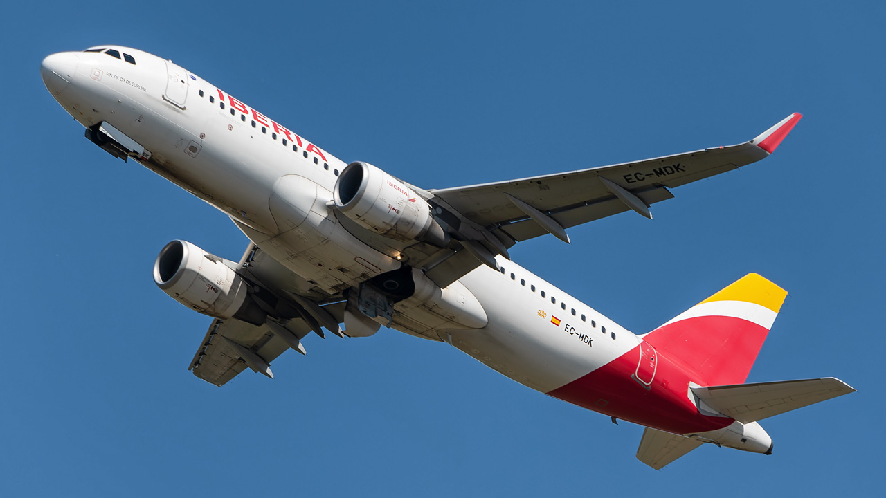 EC-MDK Iberia Airbus A320-200/S