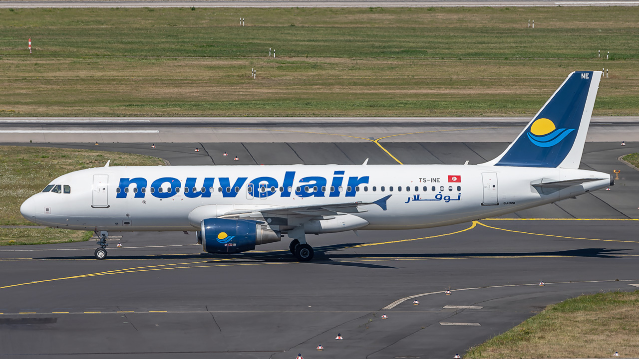 TS-INE Nouvelair Airbus A320-200