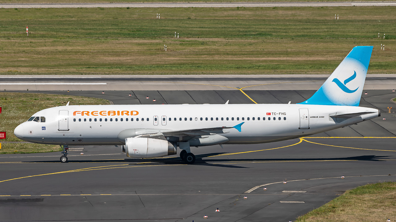 TC-FHG Freebird Airlines Airbus A320-200