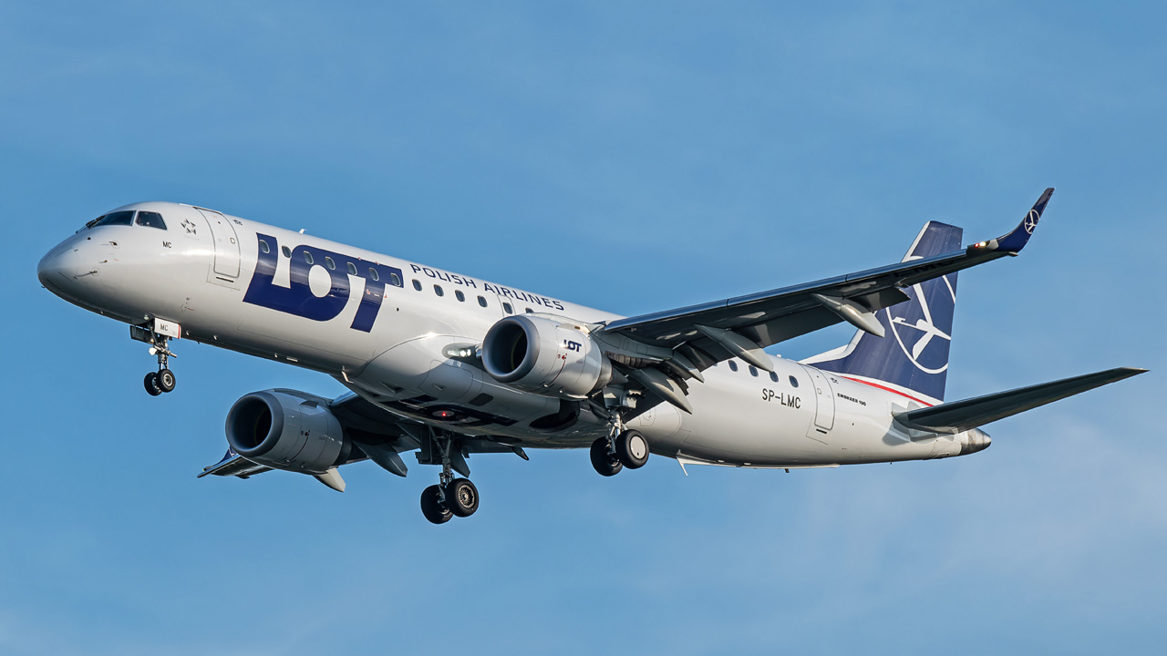 SP-LMC LOT Polish Airlines Embraer ERJ-190