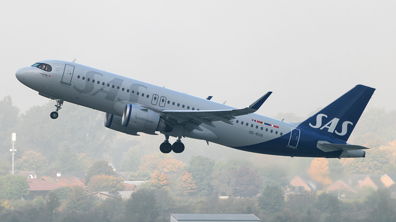SE-RUA Scandinavian Airlines (SAS) Airbus A320-200neo