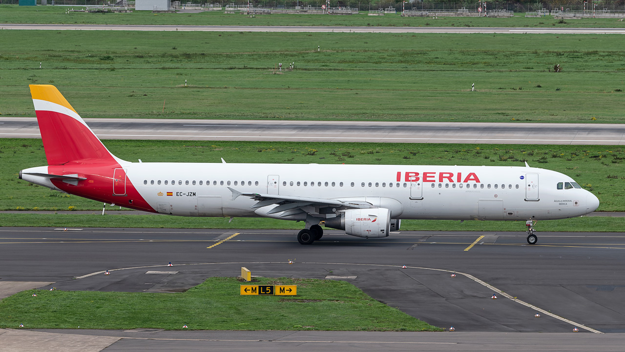 EC-JZM Iberia Airbus A321-200