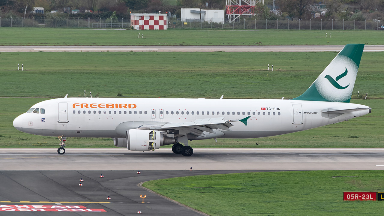 TC-FHK Freebird Airlines Airbus A320-200
