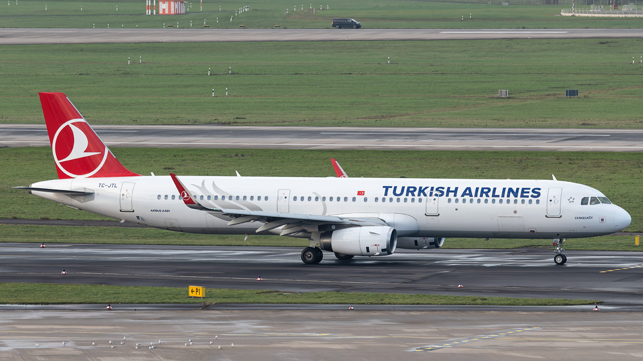 TC-JTL Turkish Airlines Airbus A321-200/S