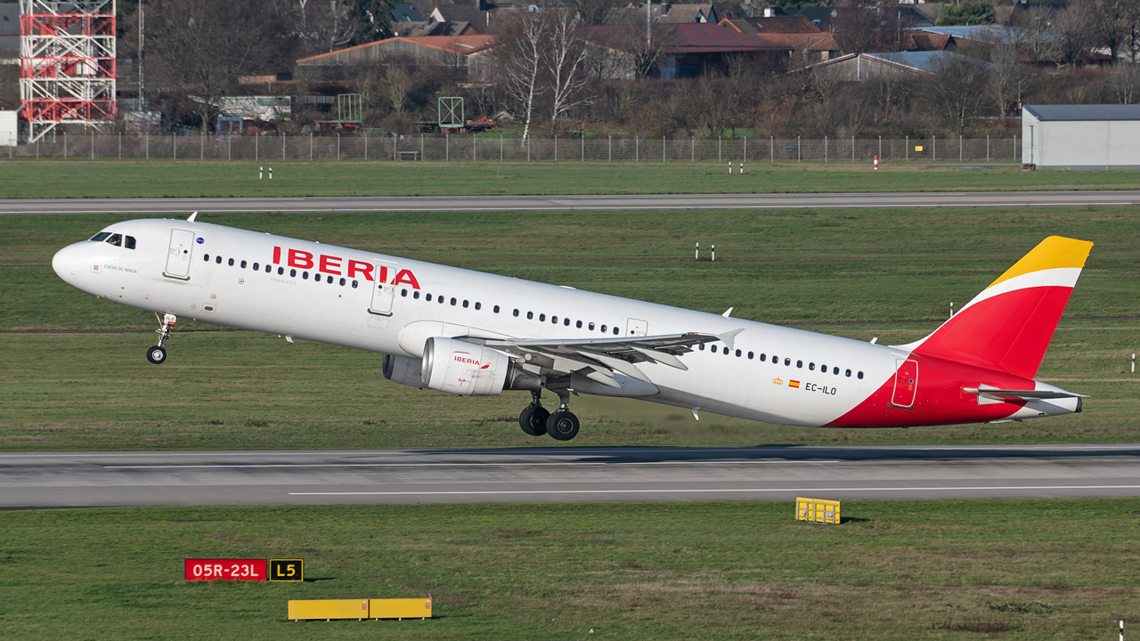 EC-ILO Iberia Airbus A321-200