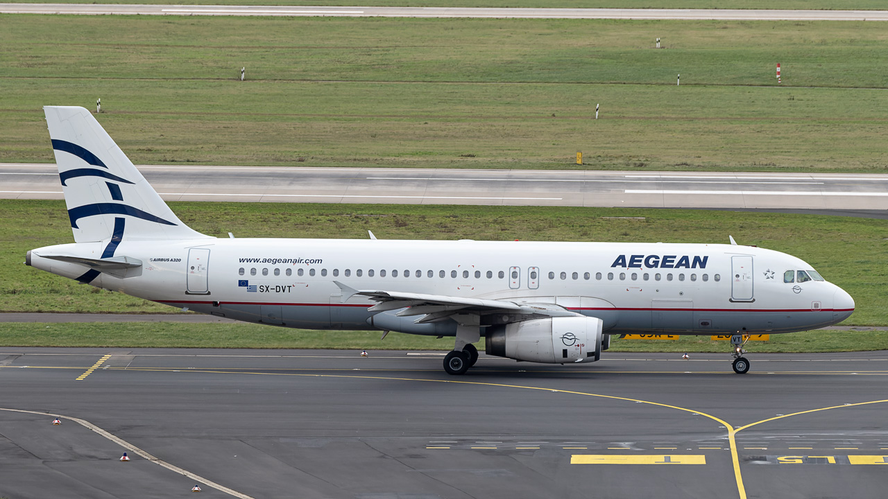 SX-DVT Aegean Airlines Airbus A320-200