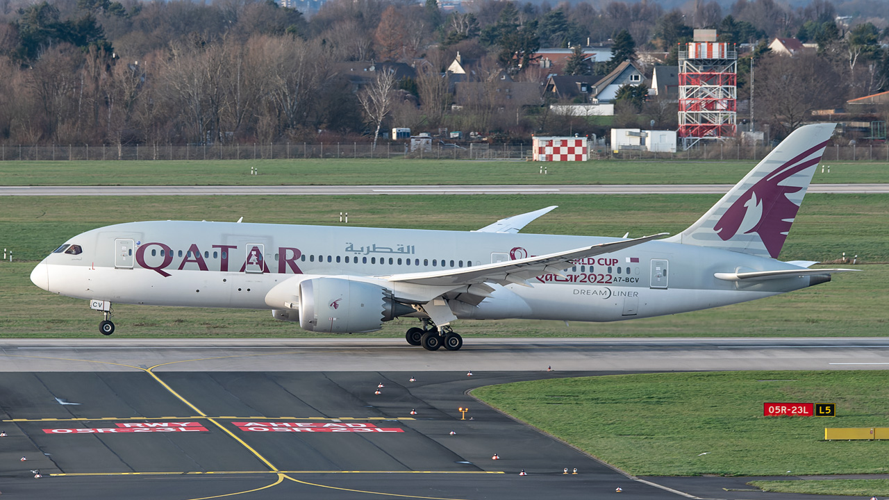 A7-BCV Qatar Airways Boeing 787-8 Dreamliner