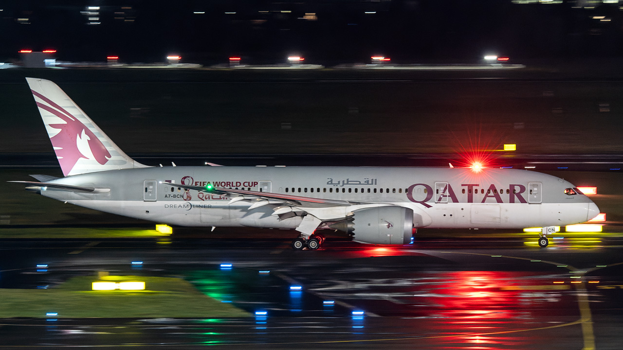 A7-BCN Qatar Airways Boeing 787-8 Dreamliner