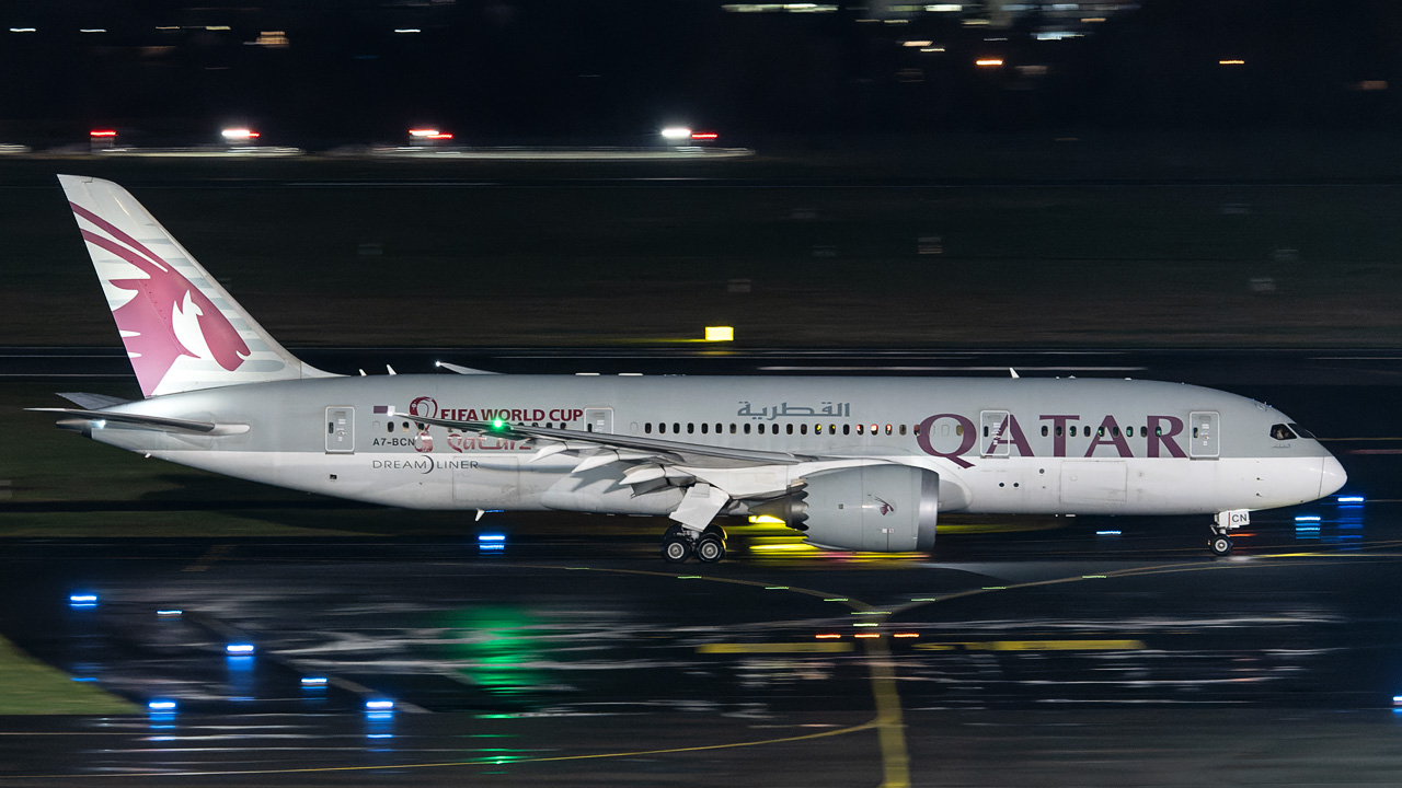 A7-BCN Qatar Airways Boeing 787-8 Dreamliner