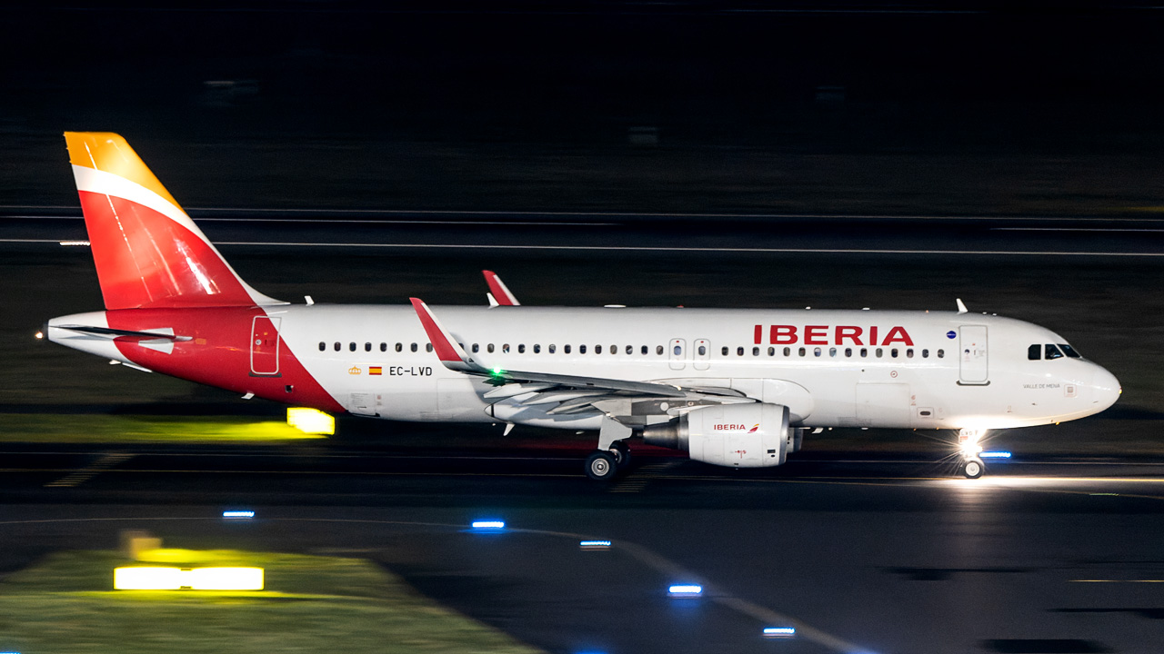 EC-LVD Iberia Airbus A320-200/S