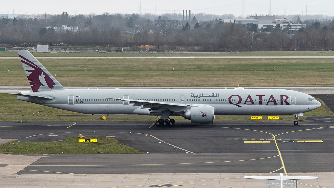 A7-BAI Qatar Airways Boeing 777-300(ER)