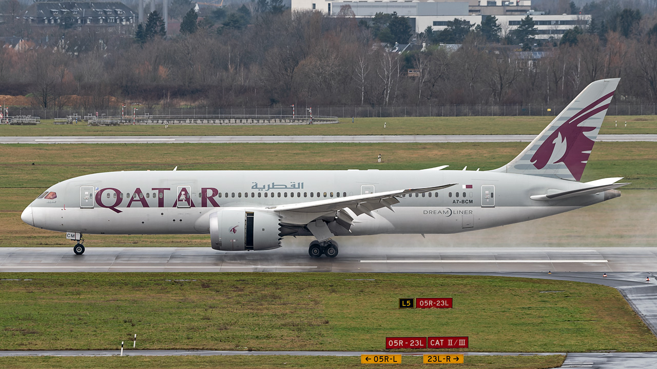 A7-BCM Qatar Airways Boeing 787-8 Dreamliner