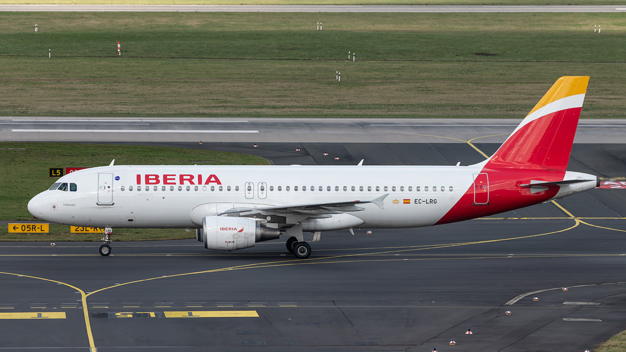 EC-LRG Iberia Airbus A320-200
