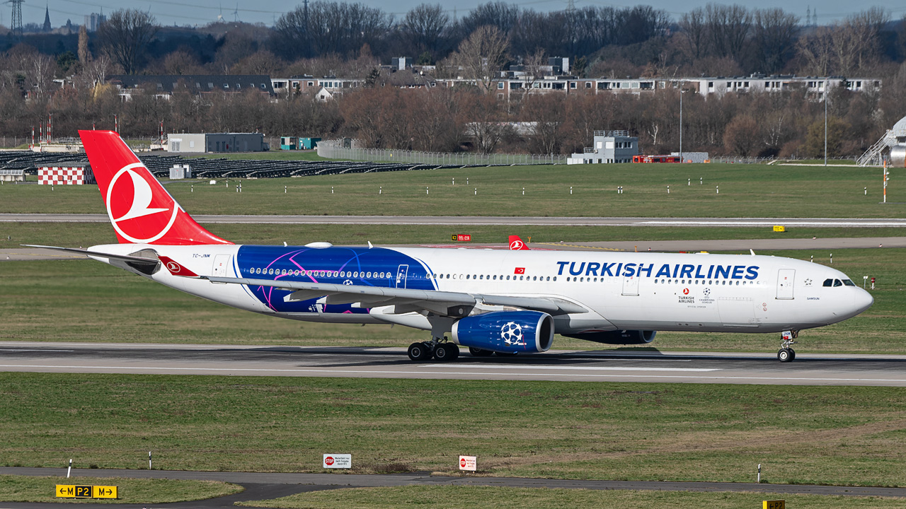 TC-JNM Turkish Airlines Airbus A330-300