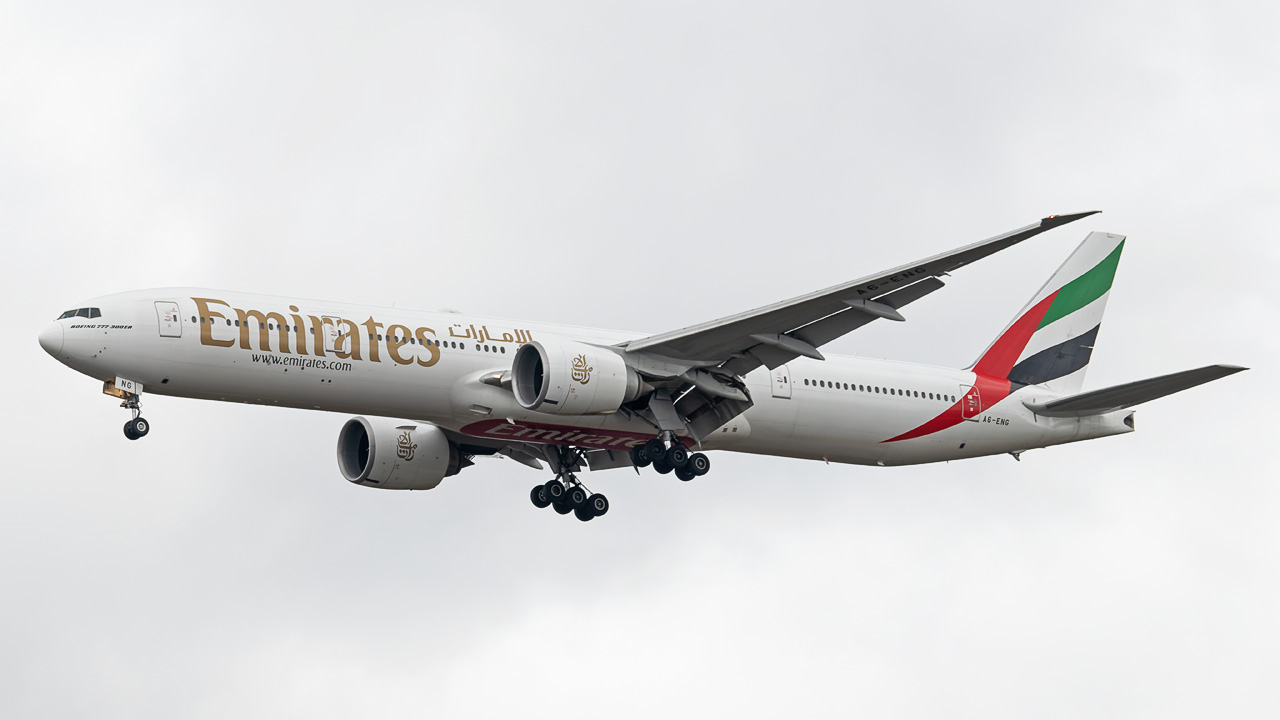 A6-ENG Emirates Boeing 777-300(ER)