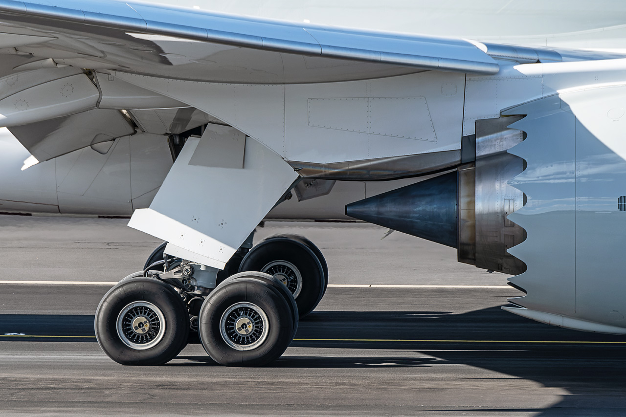 A7-BHH Qatar Airways Boeing 787-9 Dreamliner