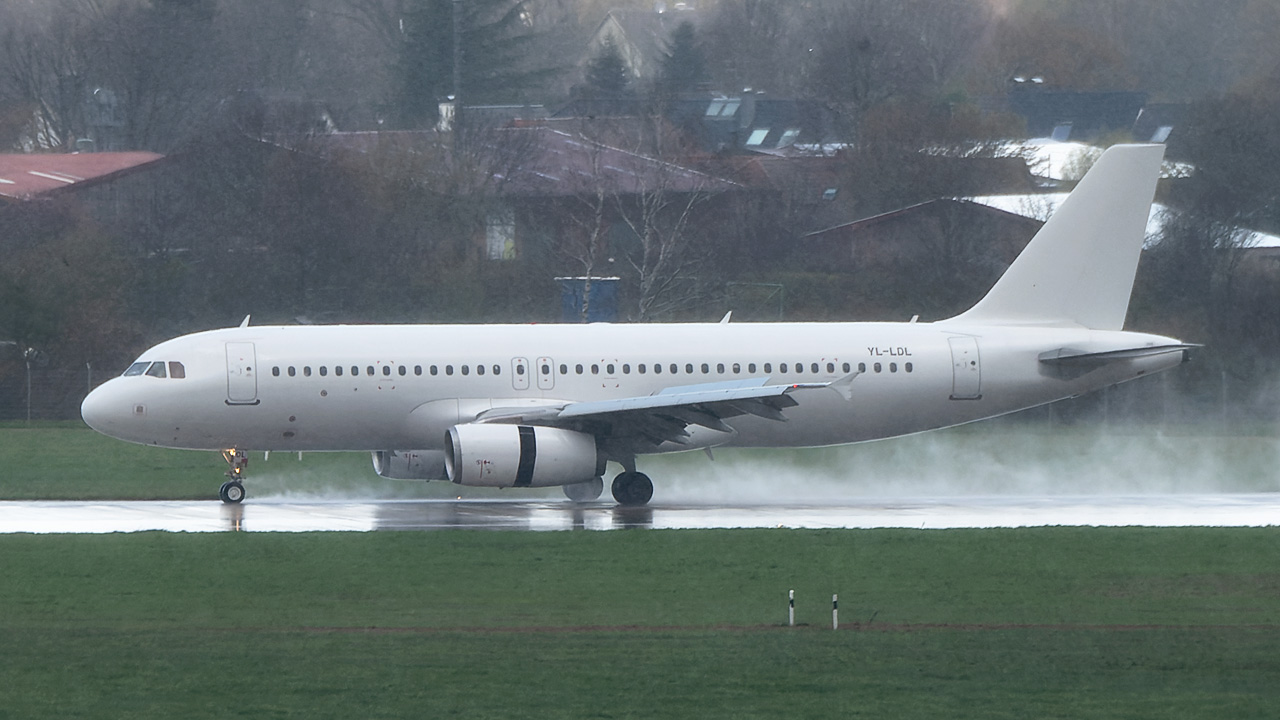 AnadoluJet (SmartLynx) Airbus A320-200