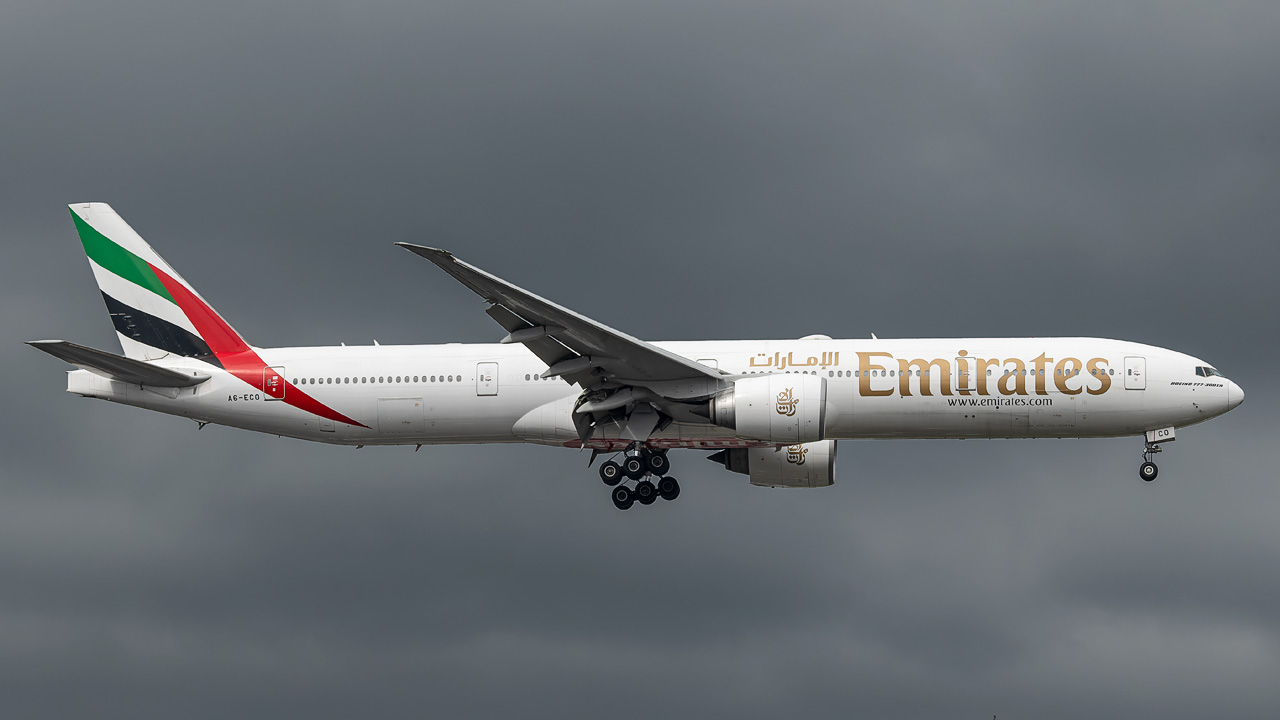A6-ECO Emirates Boeing 777-300(ER)
